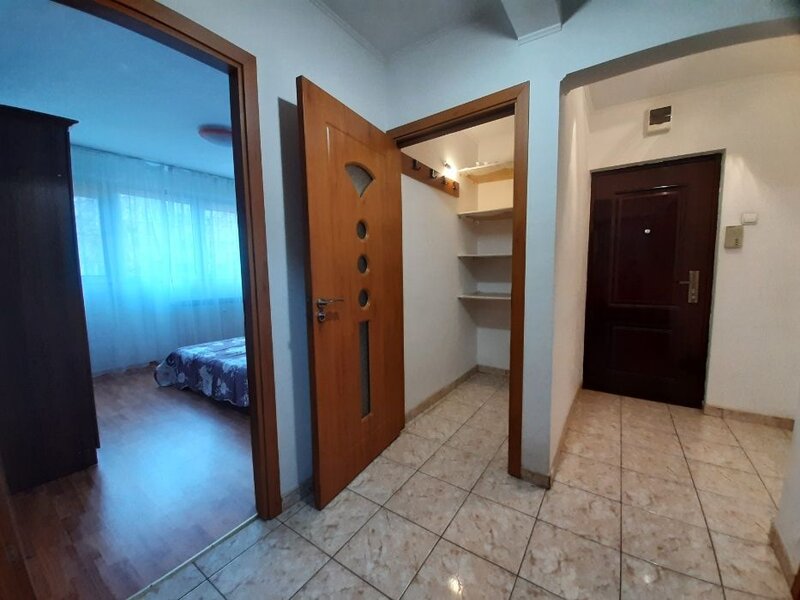 Drumul Taberei, Favorit, Metrou, bloc tip P, etaj 1 din 4,